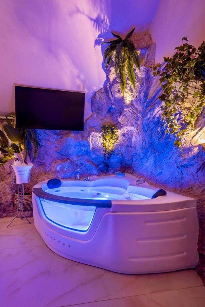 Ethnic Cave Suite Rhodes City Exterior foto
